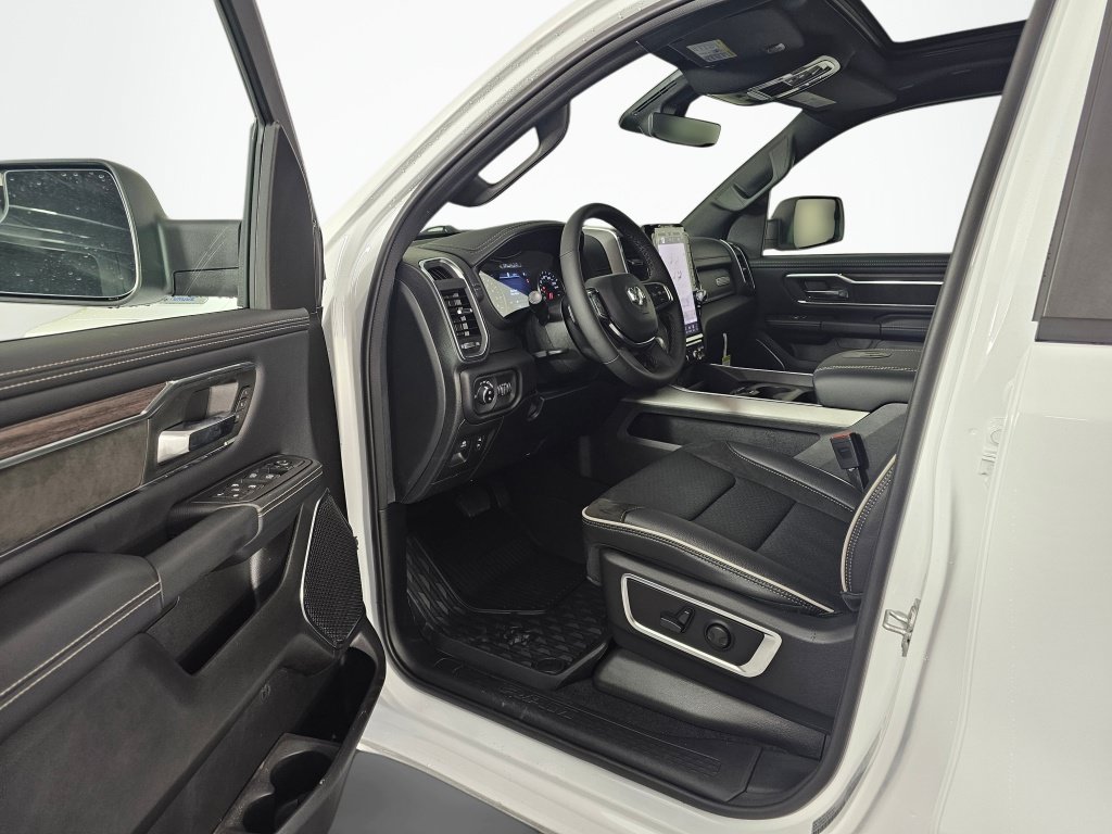 New 2026 RAM 1500 Laramie w/ Laramie Preferred Package AWD/4WD image 23