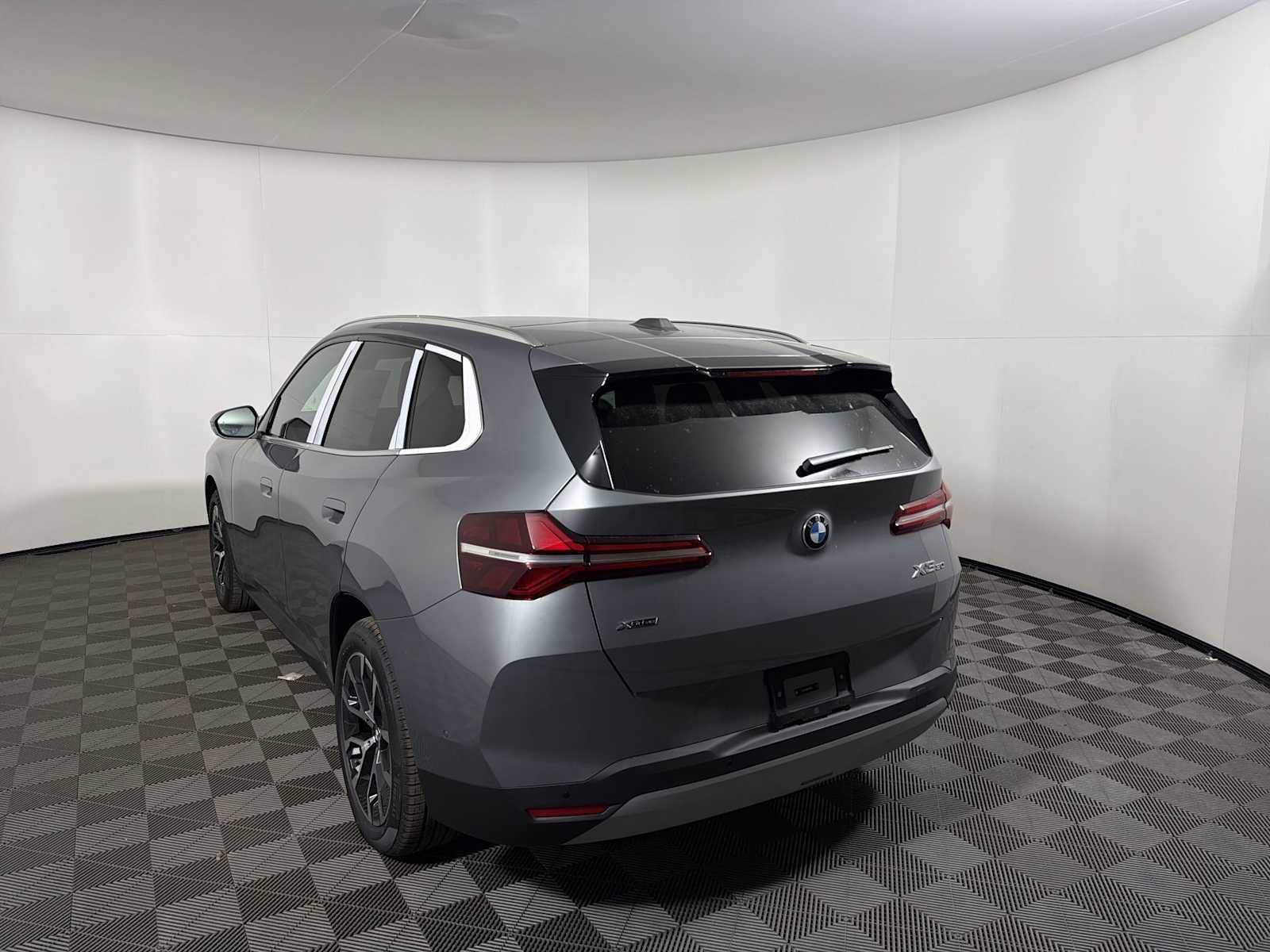 New 2026 BMW X3 xDrive30 w/ Convenience Package image 3