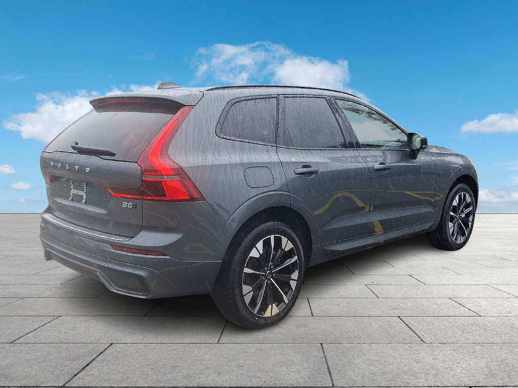 New 2027 Volvo XC60 B5 Plus AWD/4WD image 6