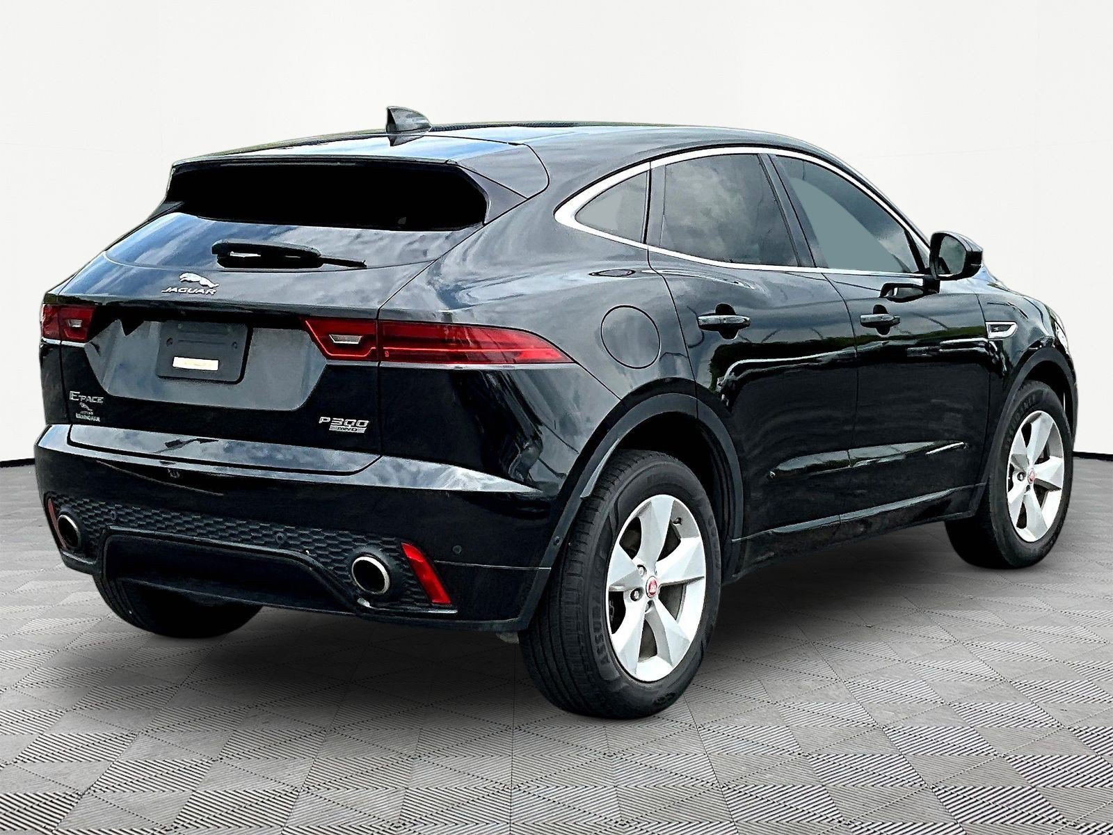 Used 2018 Jaguar E-PACE R-Dynamic S AWD/4WD image 6