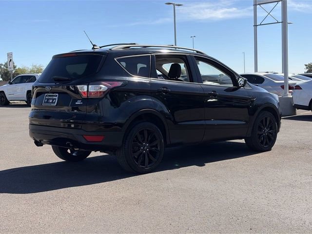 Used 2018 Ford Escape SE w/ SE Sport Appearance Package image 6