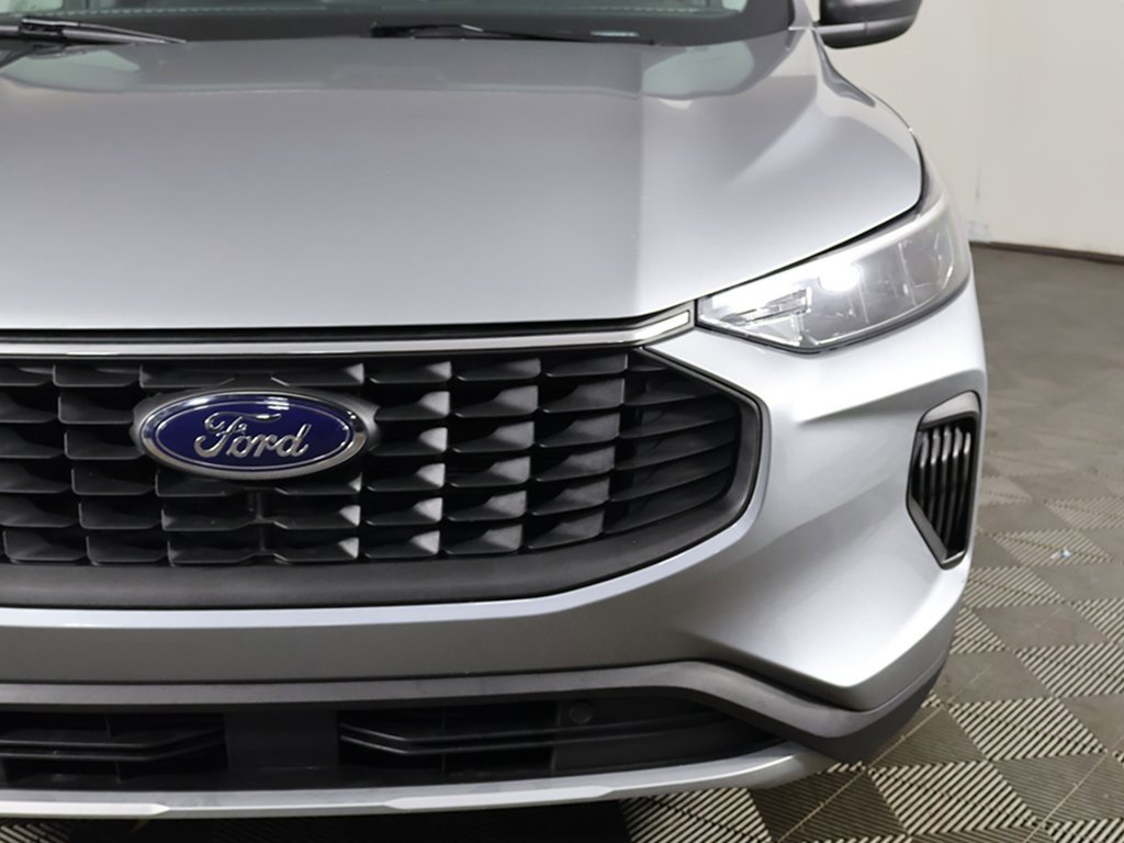 Used 2023 Ford Escape Active image 13