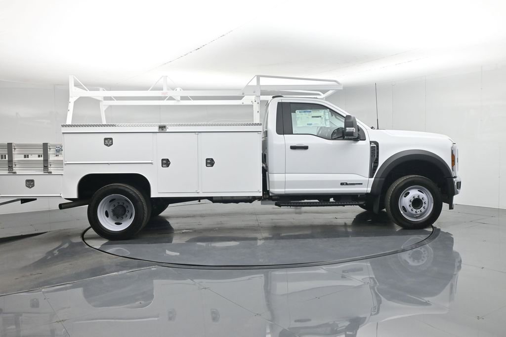 New 2025 Ford F450 XL w/ XL Chrome Package RWD image 33