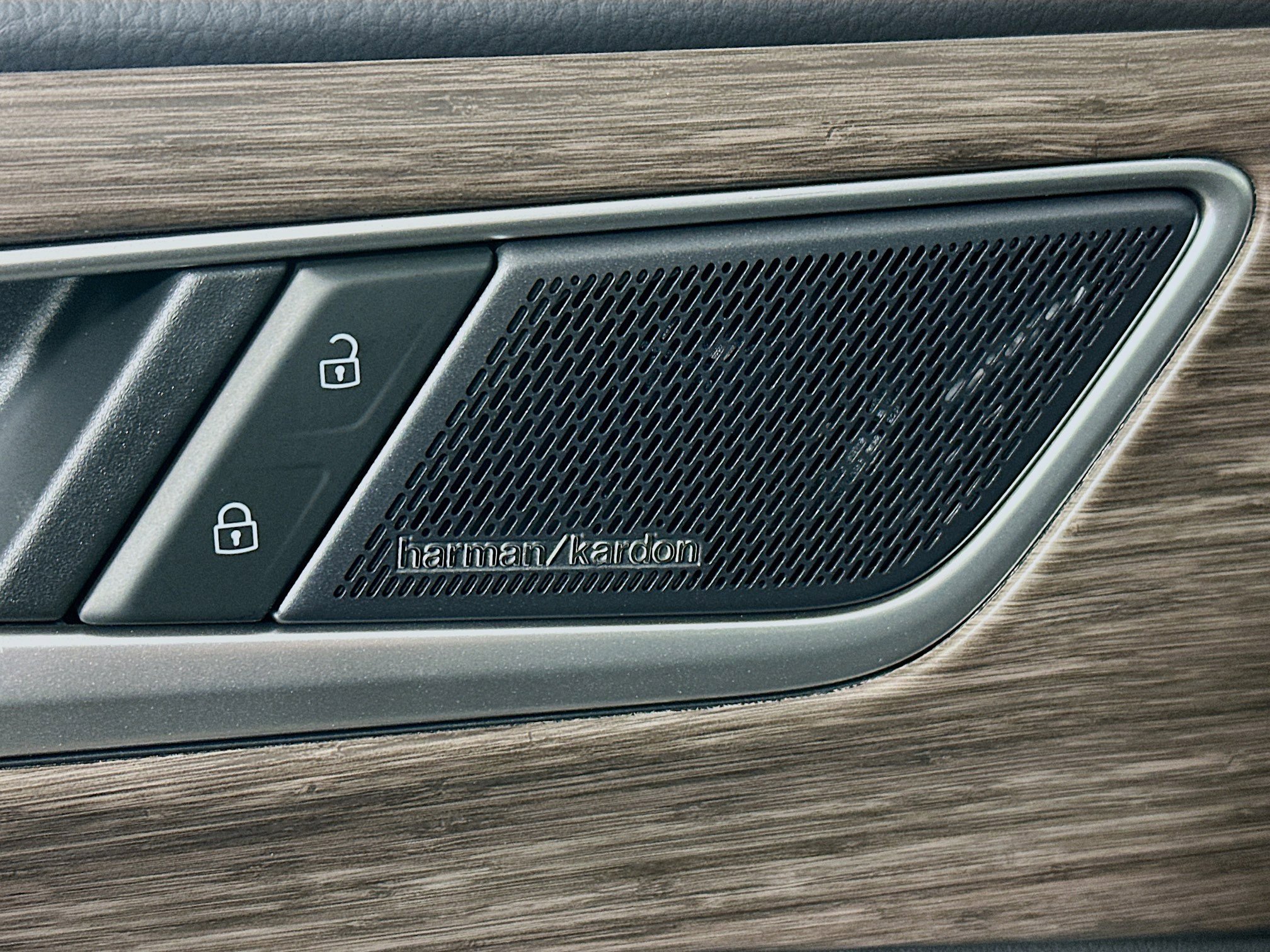 New 2026 Volkswagen Atlas SEL Premium R-Line image 19