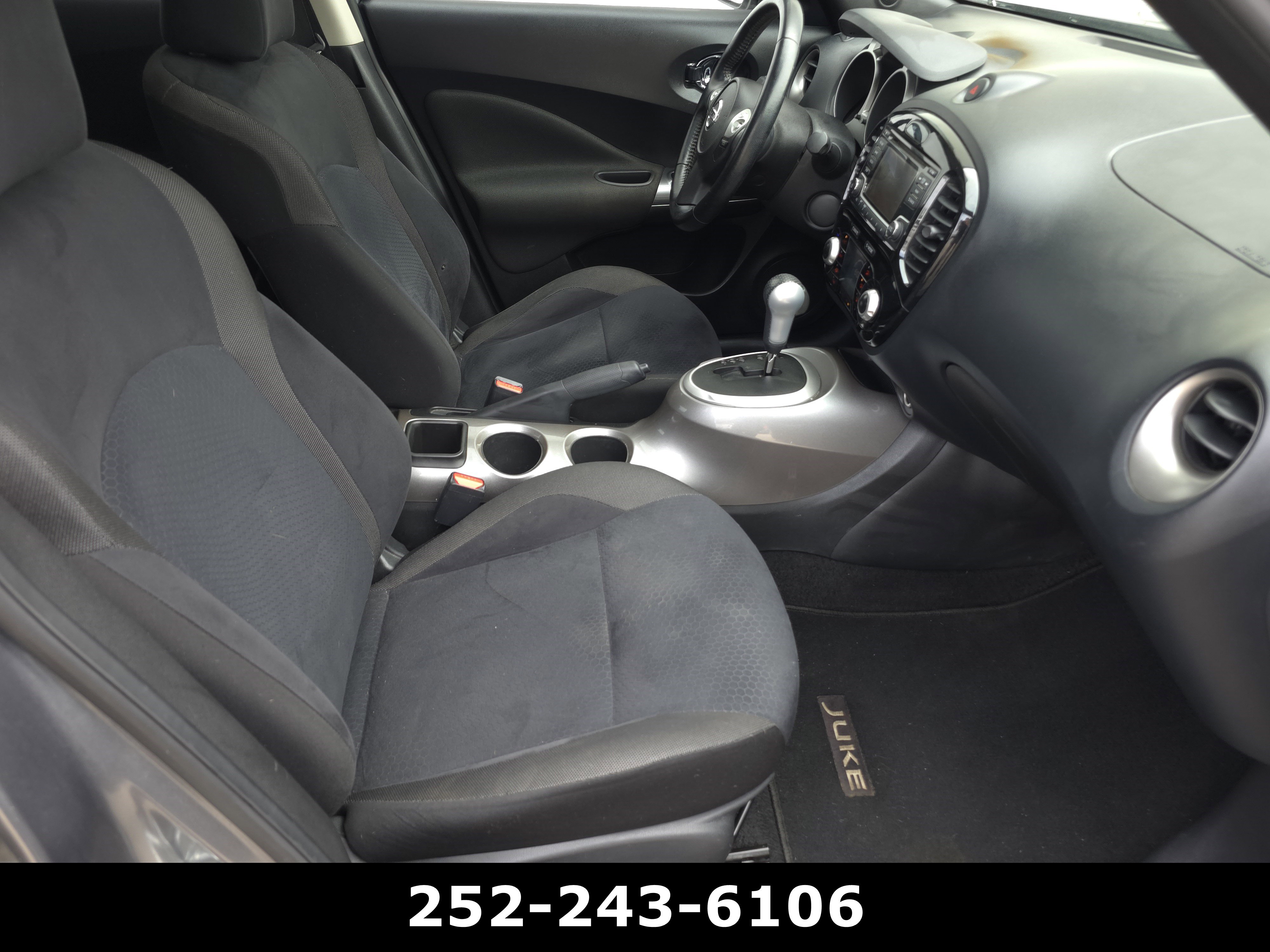 Used 2015 Nissan Juke SV image 22