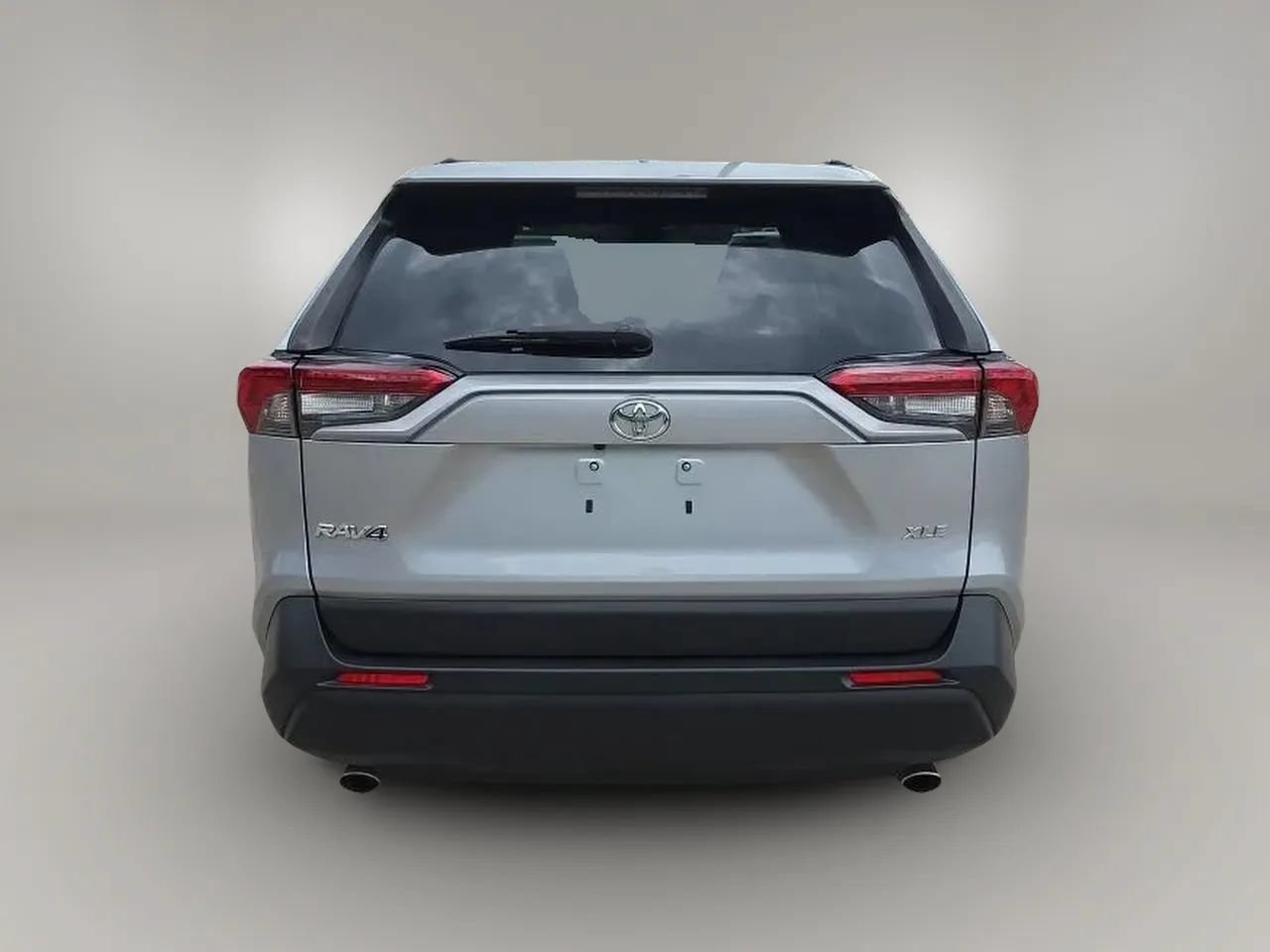 Used 2019 Toyota RAV4 XLE FWD image 8