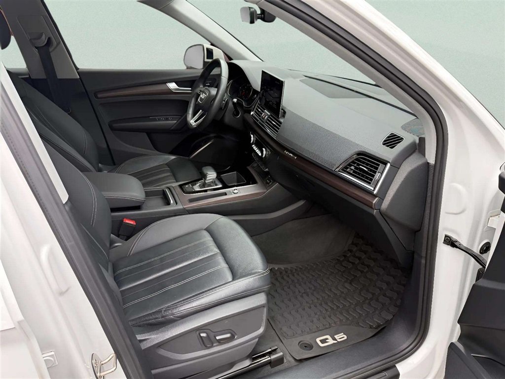 Used 2021 Audi Q5 2.0T Premium AWD/4WD image 19