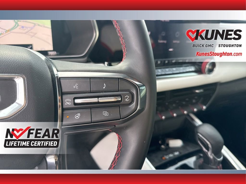 Used 2024 GMC Canyon AT4X image 28