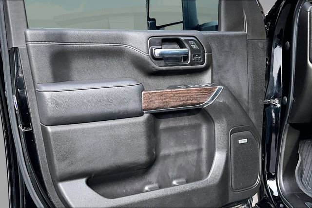 Used 2022 GMC Sierra 2500 Denali w/ Denali Ultimate Package image 17