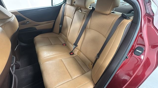 Used 2021 Lexus ES 300h w/ Premium Package image 12