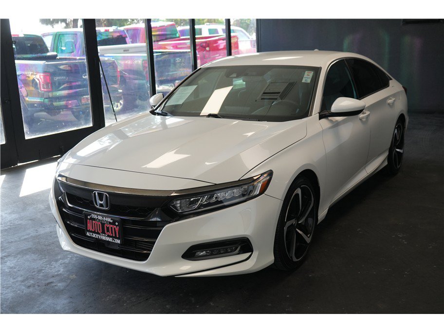 Used 2018 Honda Accord Sport image 3