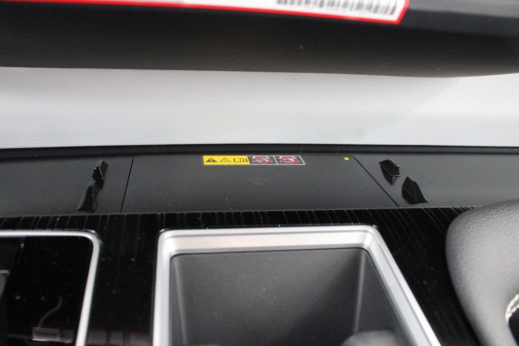 New 2026 Toyota Sienna XSE image 35