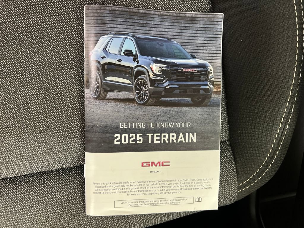 Used 2025 GMC Terrain Elevation image 28