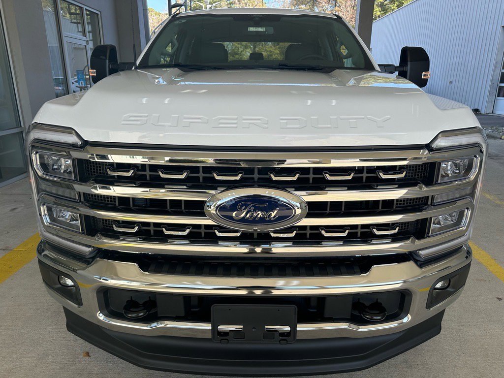 New 2026 Ford F250 Lariat w/ FX4 Off-Road Package image 9