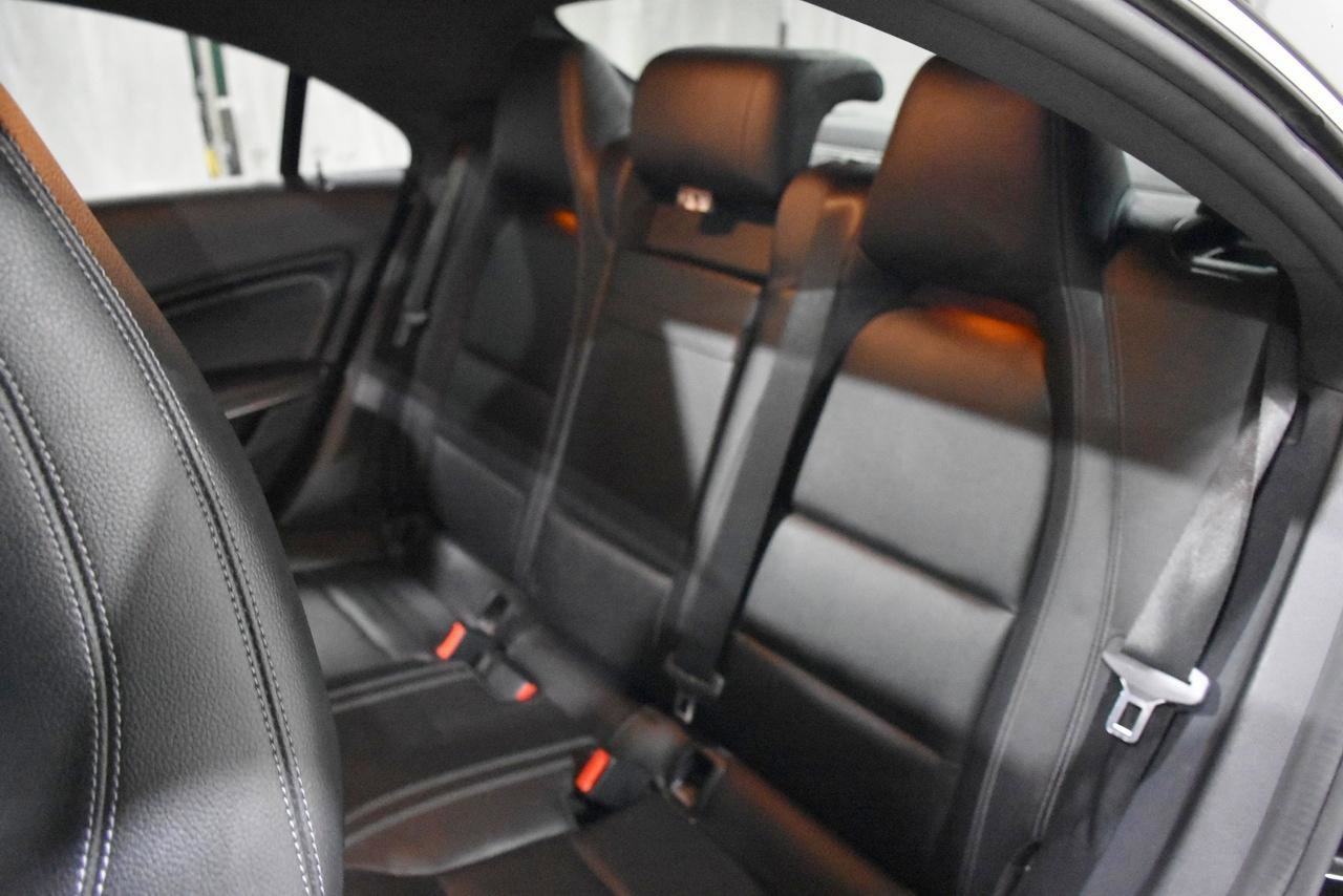 Used 2018 Mercedes-Benz CLA 250 4MATIC image 18