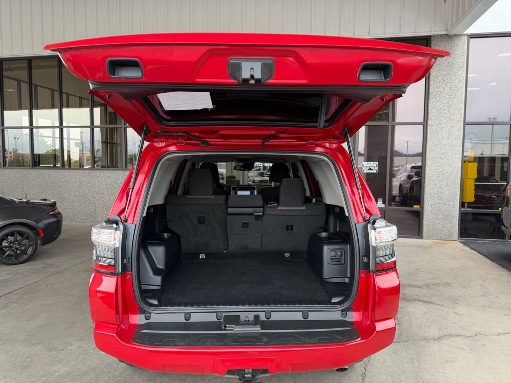 Used 2021 Toyota 4Runner SR5 RWD image 23