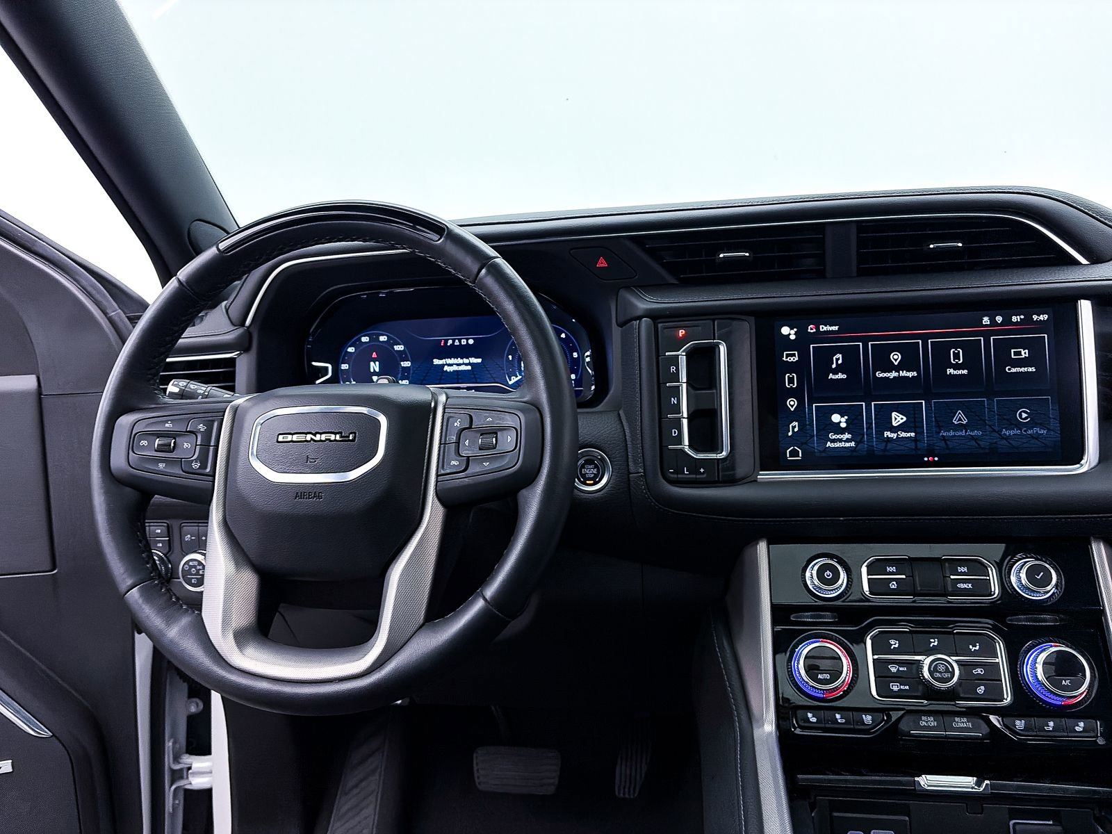 Used 2024 GMC Yukon Denali w/ Advanced Technology Package AWD/4WD image 7