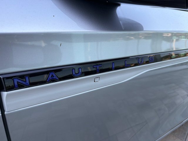 New 2026 Lincoln Nautilus Premier w/ Equipment Group 102A AWD/4WD image 8
