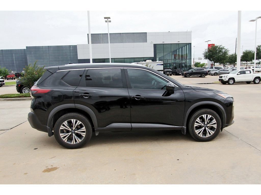 Used 2023 Nissan Rogue SV w/ SV Premium Package FWD image 7