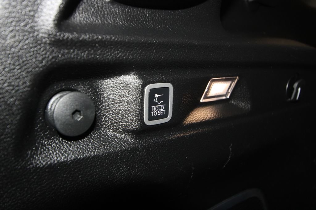 Used 2021 Jeep Grand Cherokee L Limited image 43