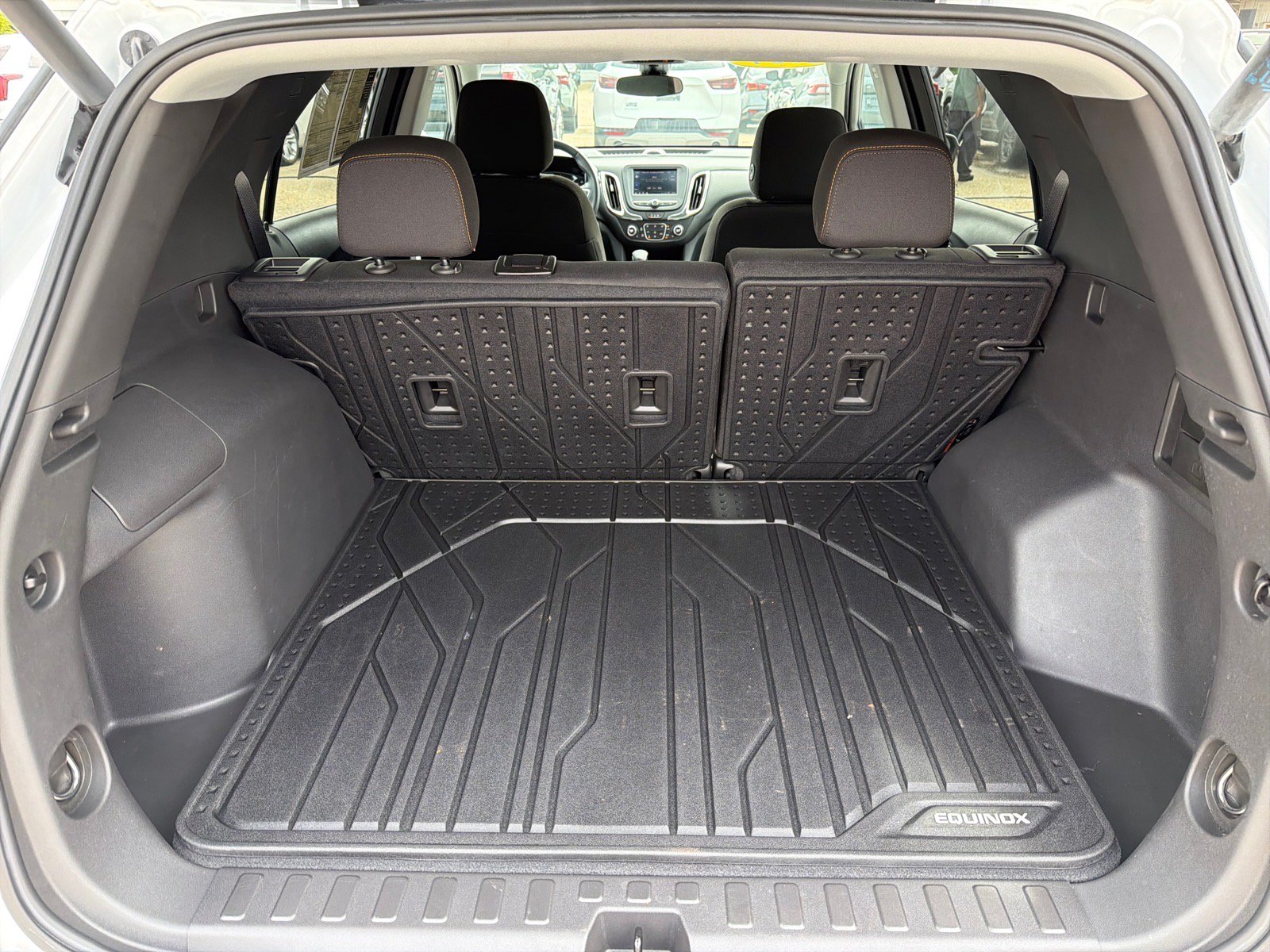 Used 2024 Chevrolet Equinox LT w/ LPO, Floor Liner Package FWD image 10