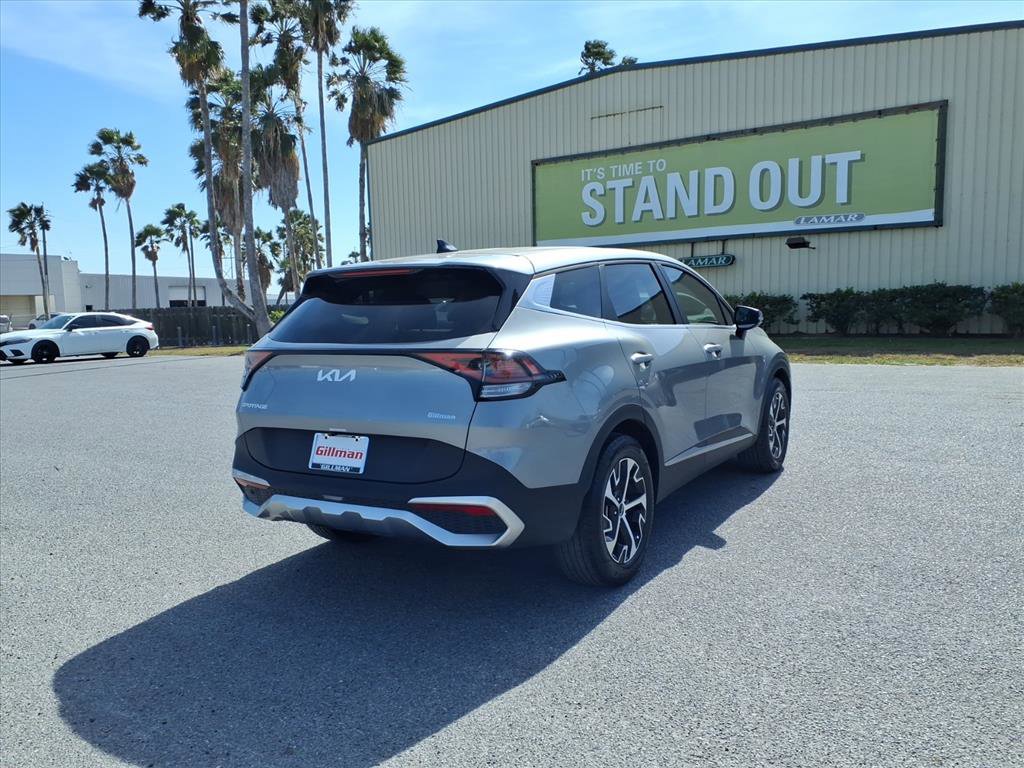 Used 2024 Kia Sportage EX image 8