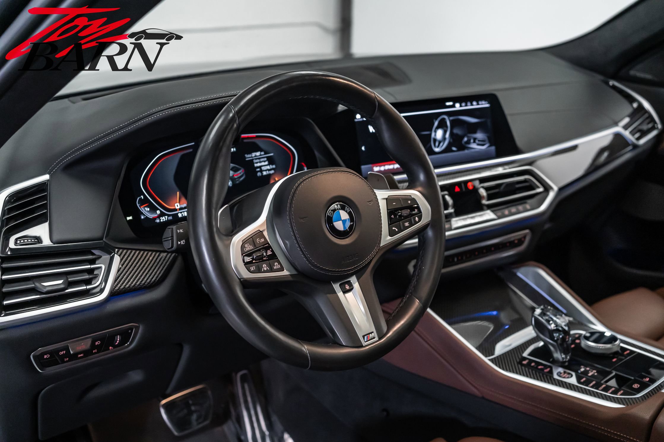 Used 2020 BMW X6 M50i w/ Executive Package image 27