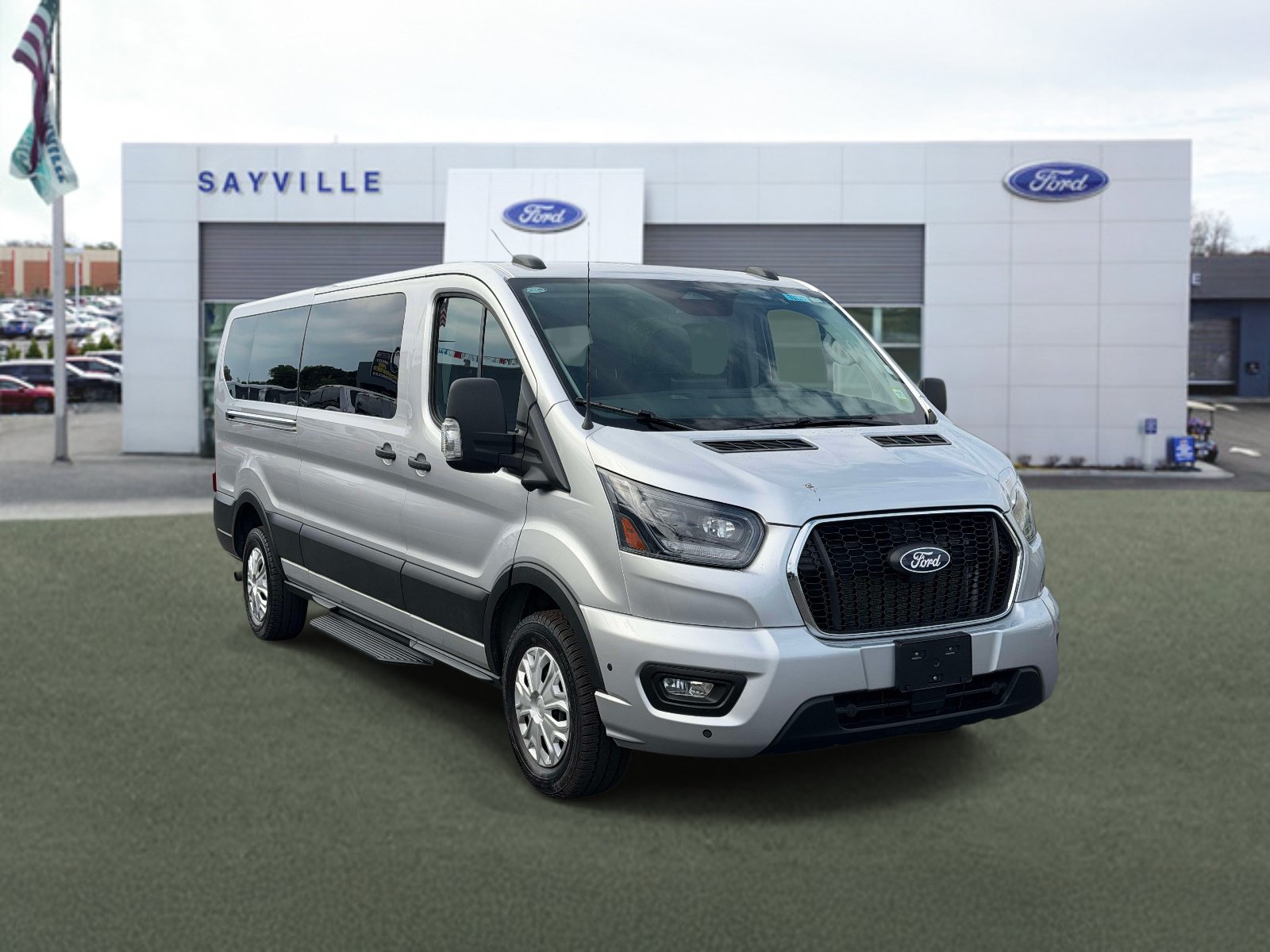 Used 2026 Ford Transit 350 XLT RWD image 4