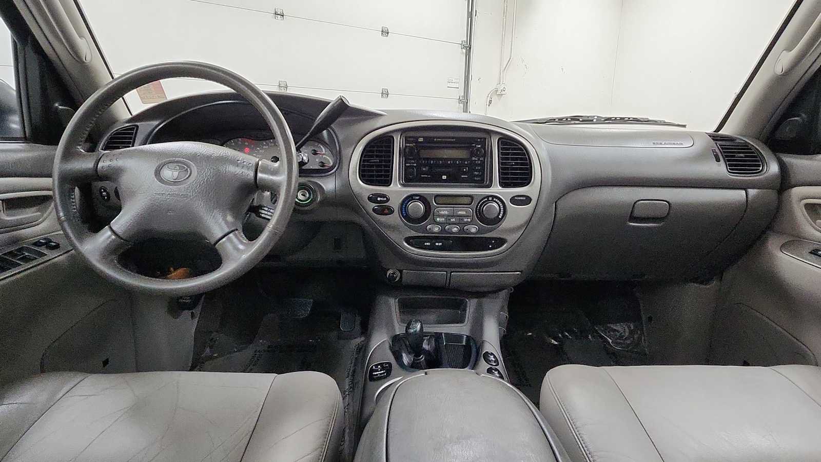 Used 2002 Toyota Sequoia Limited AWD/4WD image 26