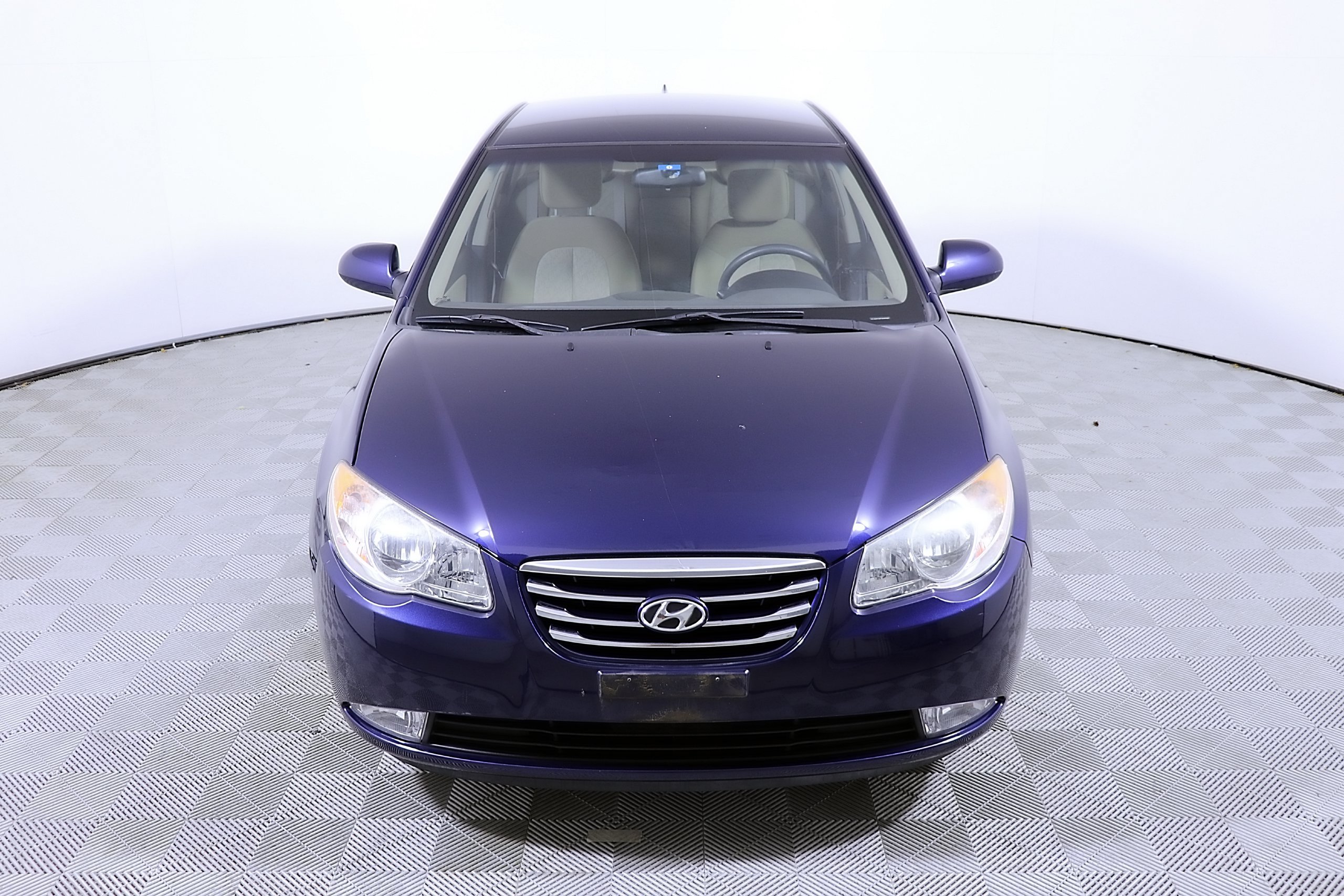 Used 2010 Hyundai Elantra GLS FWD image 4