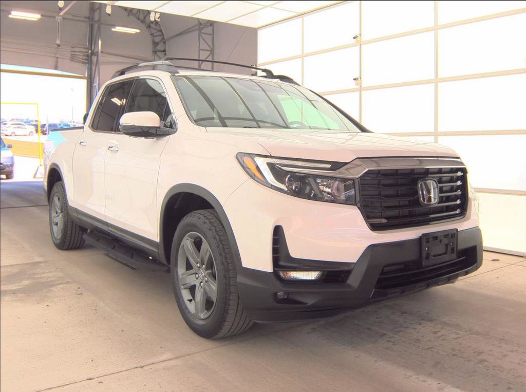 Used 2023 Honda Ridgeline RTL-E image 3