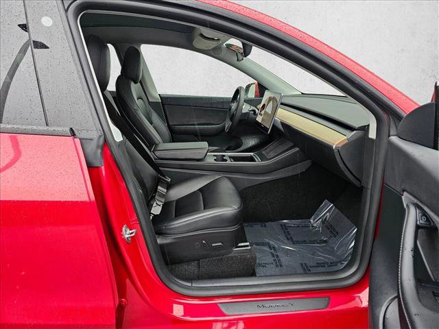 Used 2021 Tesla Model Y Long Range image 10