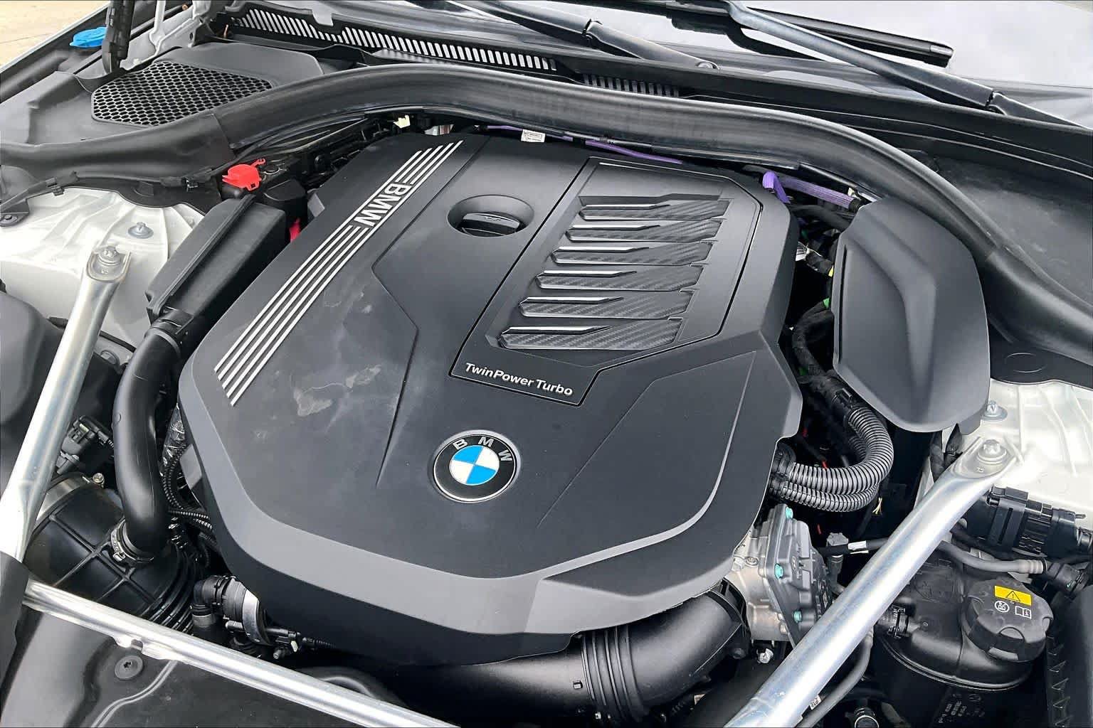 Used 2021 BMW 540i w/ Premium Package RWD image 31