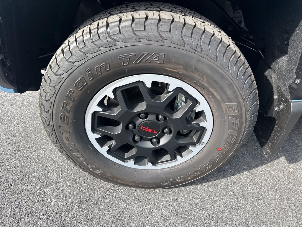 New 2026 Toyota Tacoma TRD Off-Road AWD/4WD image 13
