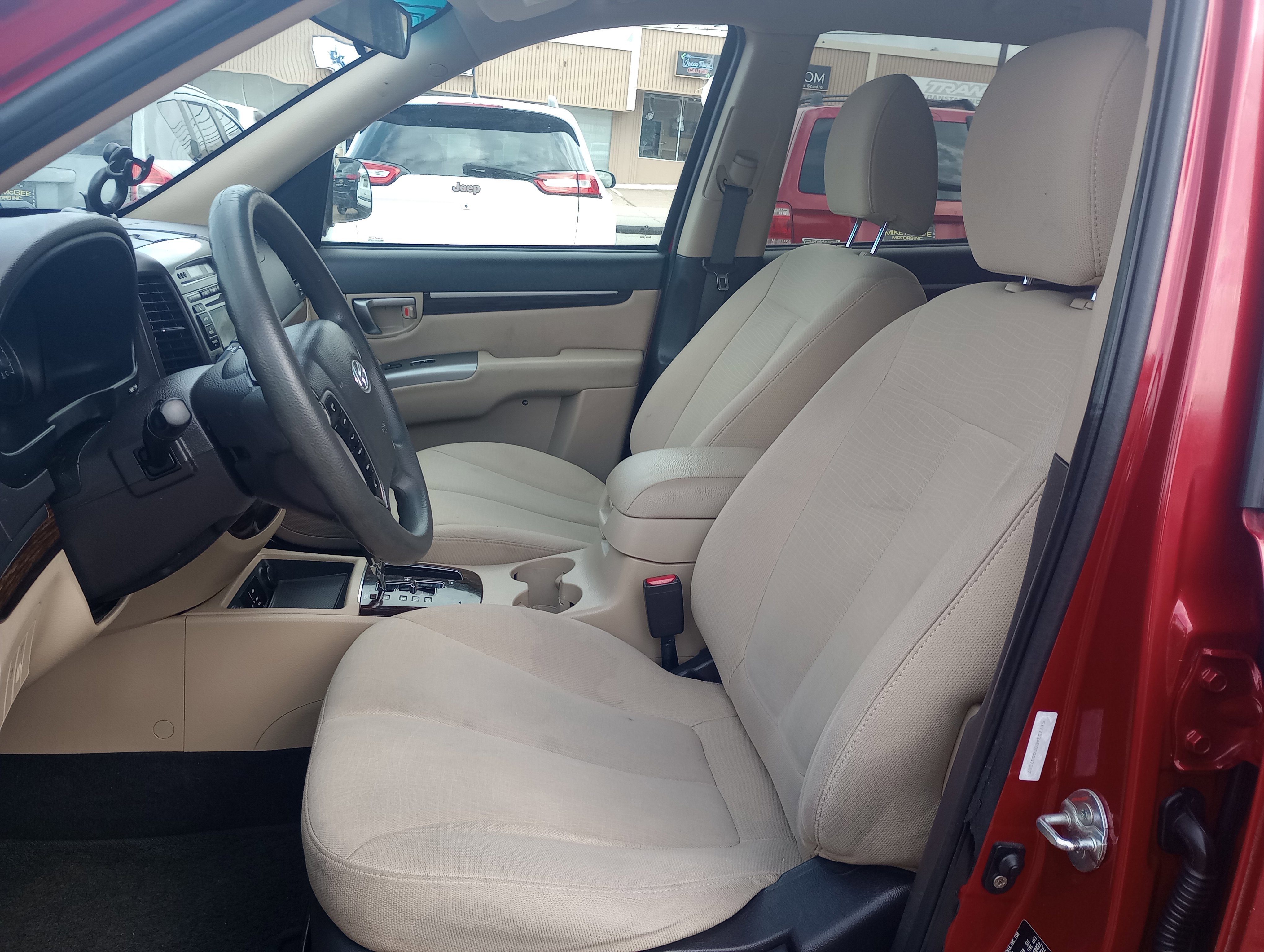 Used 2011 Hyundai Santa Fe GLS image 10