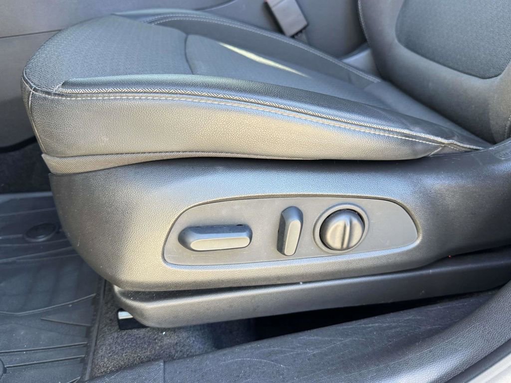 Used 2023 Buick Encore GX Preferred w/ Cold Weather Comfort Package image 20