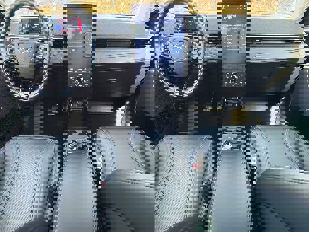 Certified 2024 Ford Mustang Mach-E Premium image 18