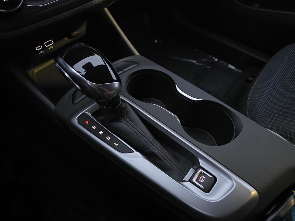 Used 2024 Buick Envista Preferred image 20