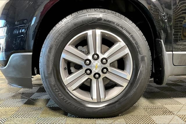 Used 2017 Chevrolet Traverse LT image 8