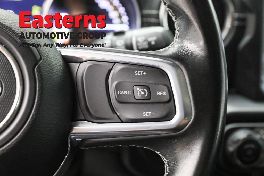 Used 2022 Jeep Wrangler Unlimited Sahara image 16