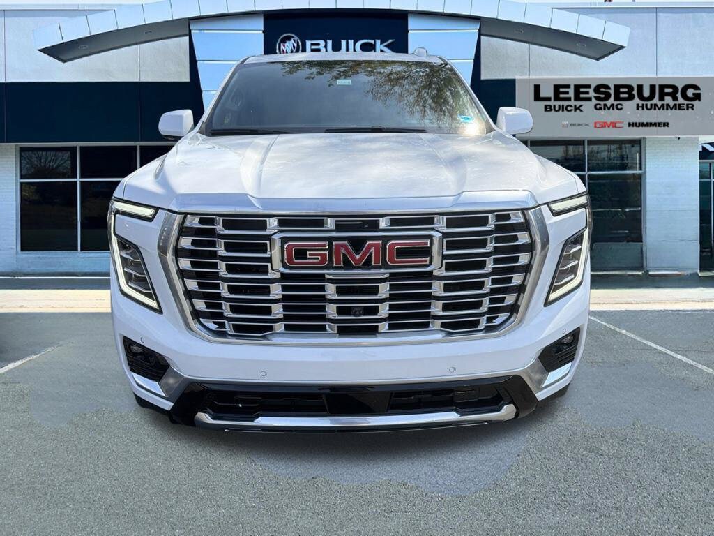 New 2026 GMC Yukon Denali w/ Denali Reserve Package AWD/4WD image 2