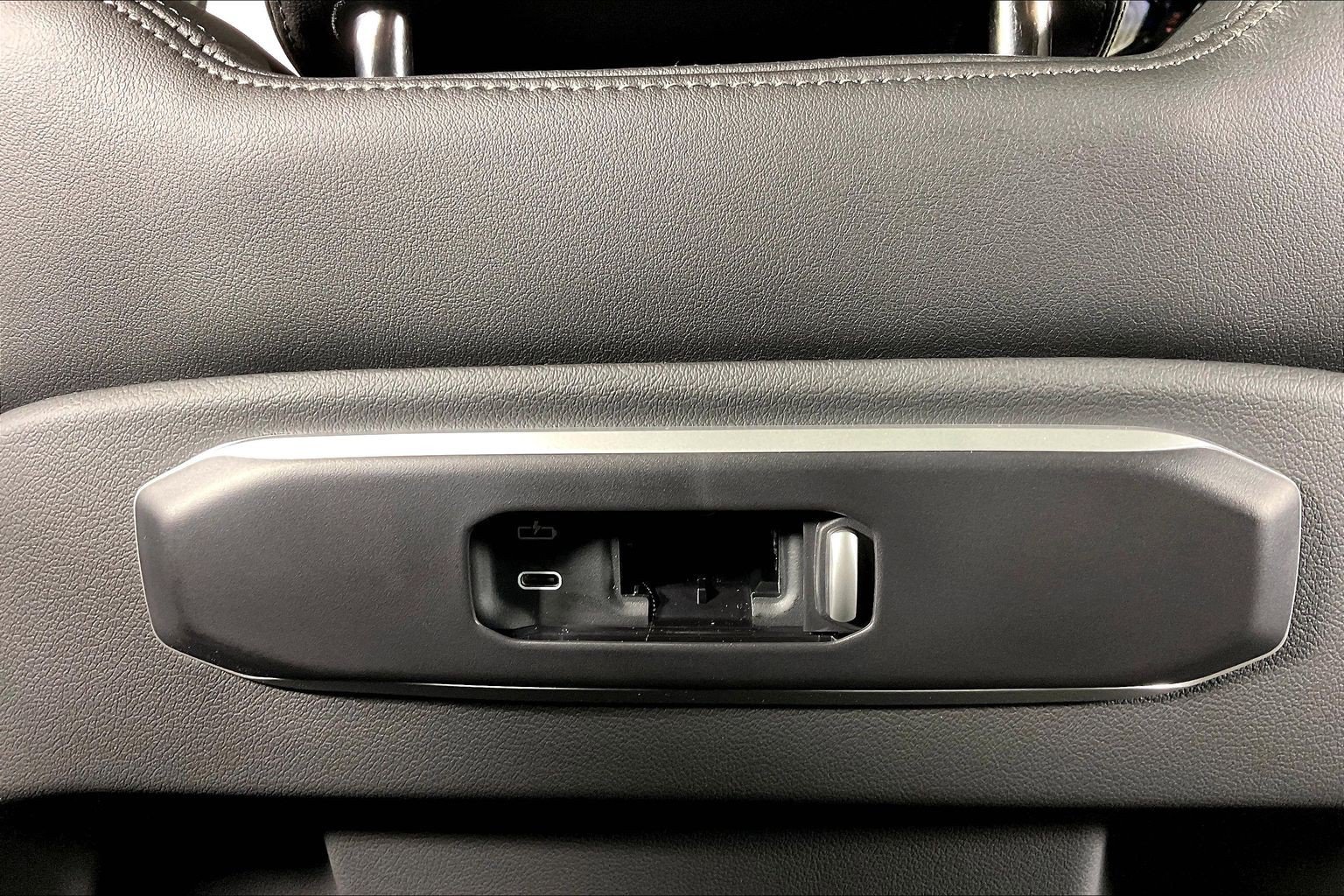 New 2026 BMW X5 xDrive40i w/ Premium Package AWD/4WD image 9
