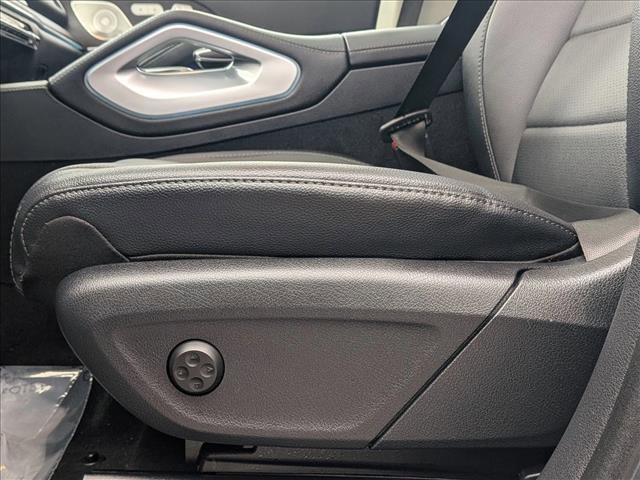 Used 2024 Mercedes-Benz GLE 450 4MATIC image 11