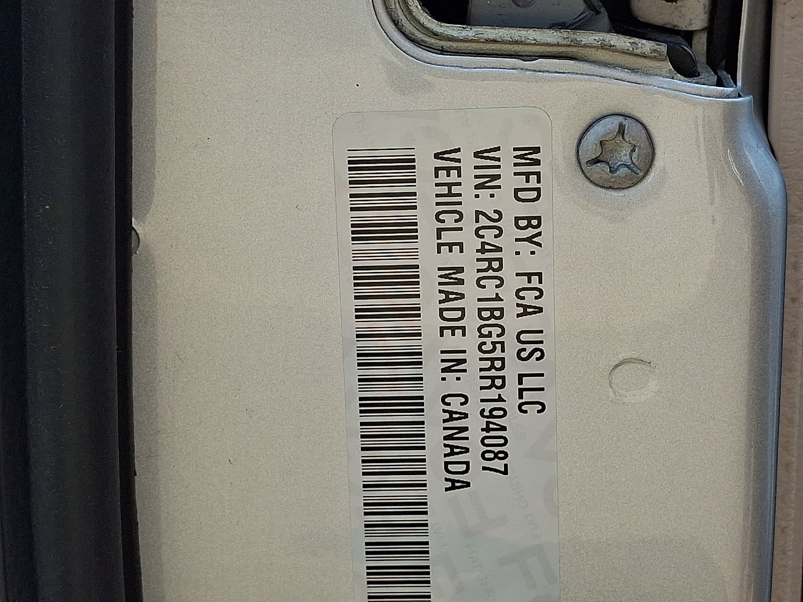 Used 2024 Chrysler Pacifica Touring-L FWD image 26