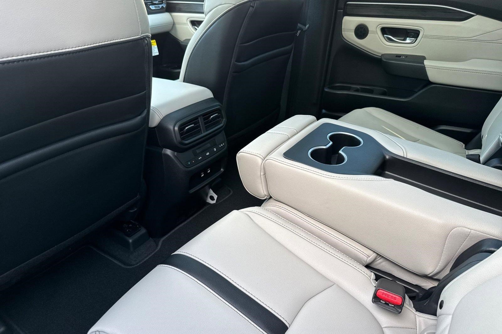 New 2026 Honda Pilot Touring image 21