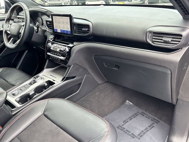 Used 2024 Ford Explorer ST-Line w/ Class IV Trailer Tow Package AWD/4WD image 13