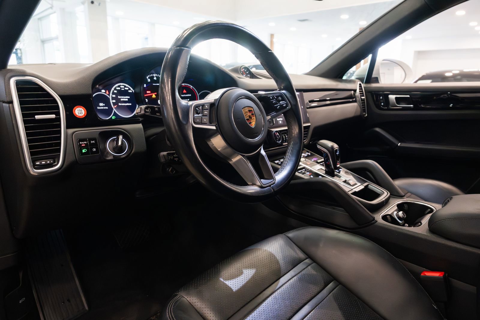 Used 2021 Porsche Cayenne Coupe AWD/4WD image 8