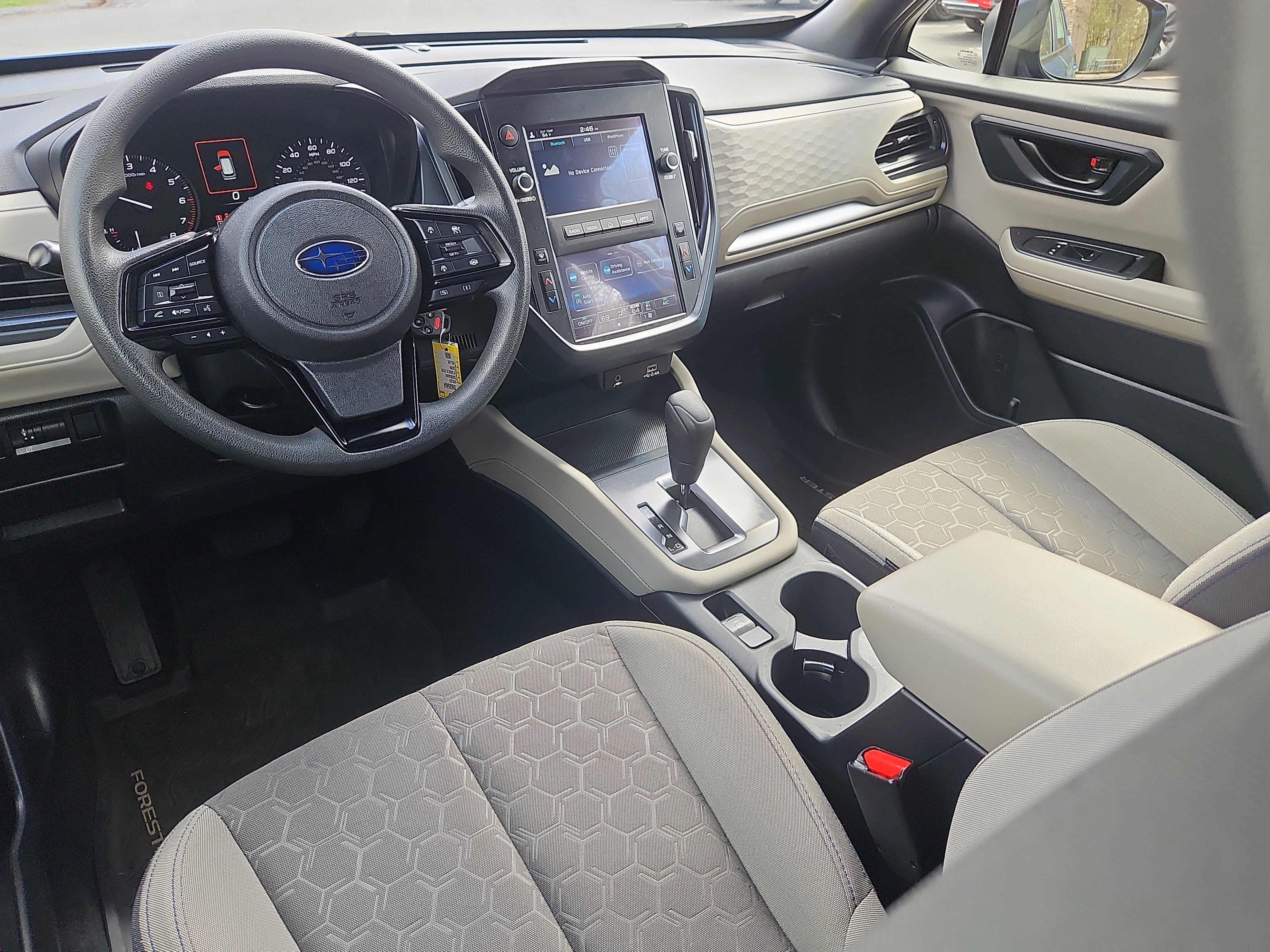 Certified 2025 Subaru Forester AWD/4WD image 3