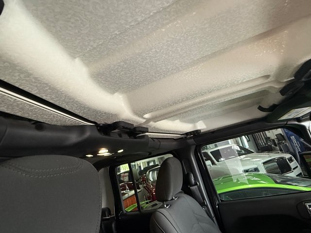 Used 2021 Jeep Gladiator Sport AWD/4WD image 15