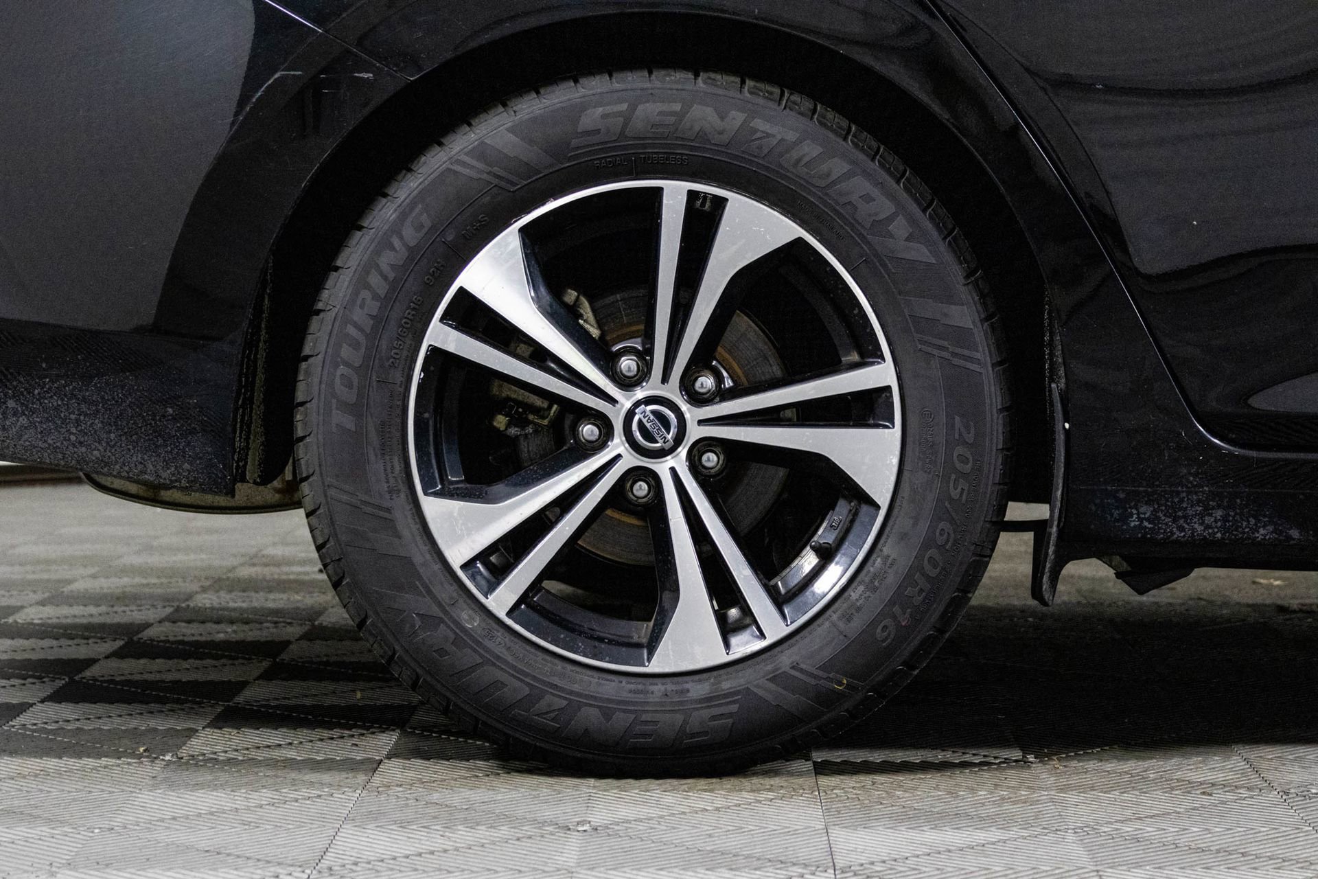 Used 2023 Nissan Sentra SV image 40